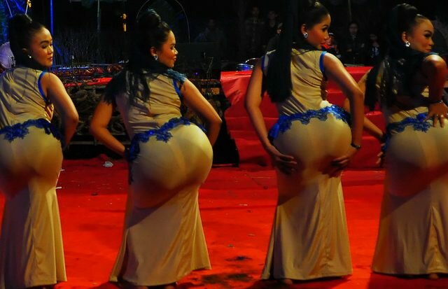Serat Chentini KAMASUTRA nya orang Indonesia.
