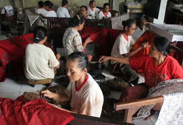 Batik Lasem… Khas dan Unik