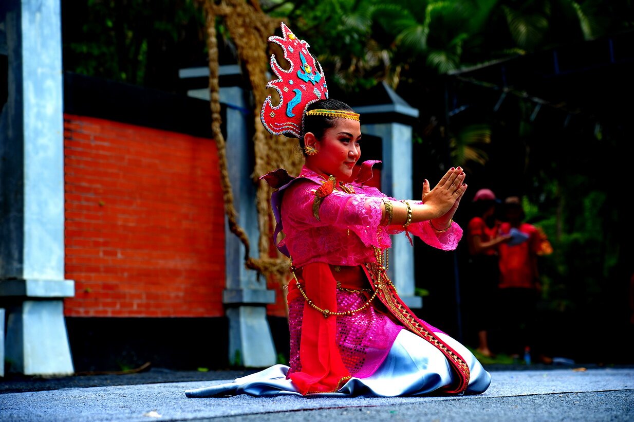 hari tari dunia