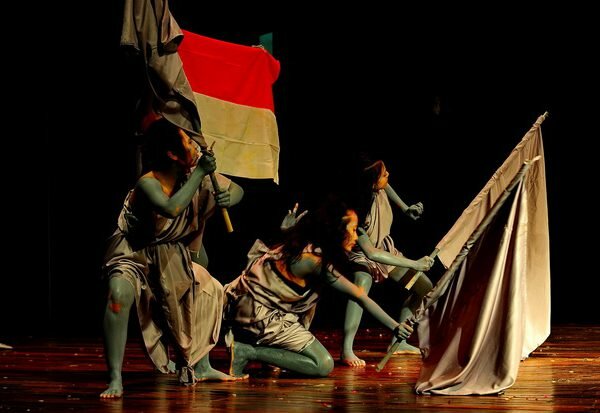 HARI TARI DUNIA 2017, UNNES SALAH SATU PELOPOR DI SEMARANG