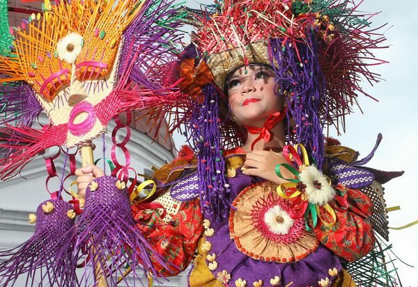 Semarang Night Carnival, Tips Memotret Karnaval Malam Hari